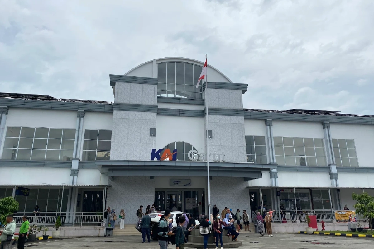 20 Tempat Wisata Dekat Stasiun Garut Kota 2026 + Harga Tiket & Hotel Terdekat